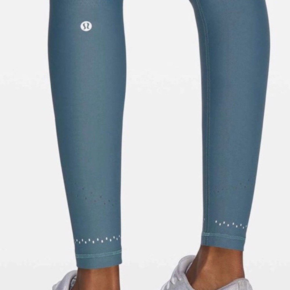 Lululemon In Focus Run Tight - Picture 4 of 10